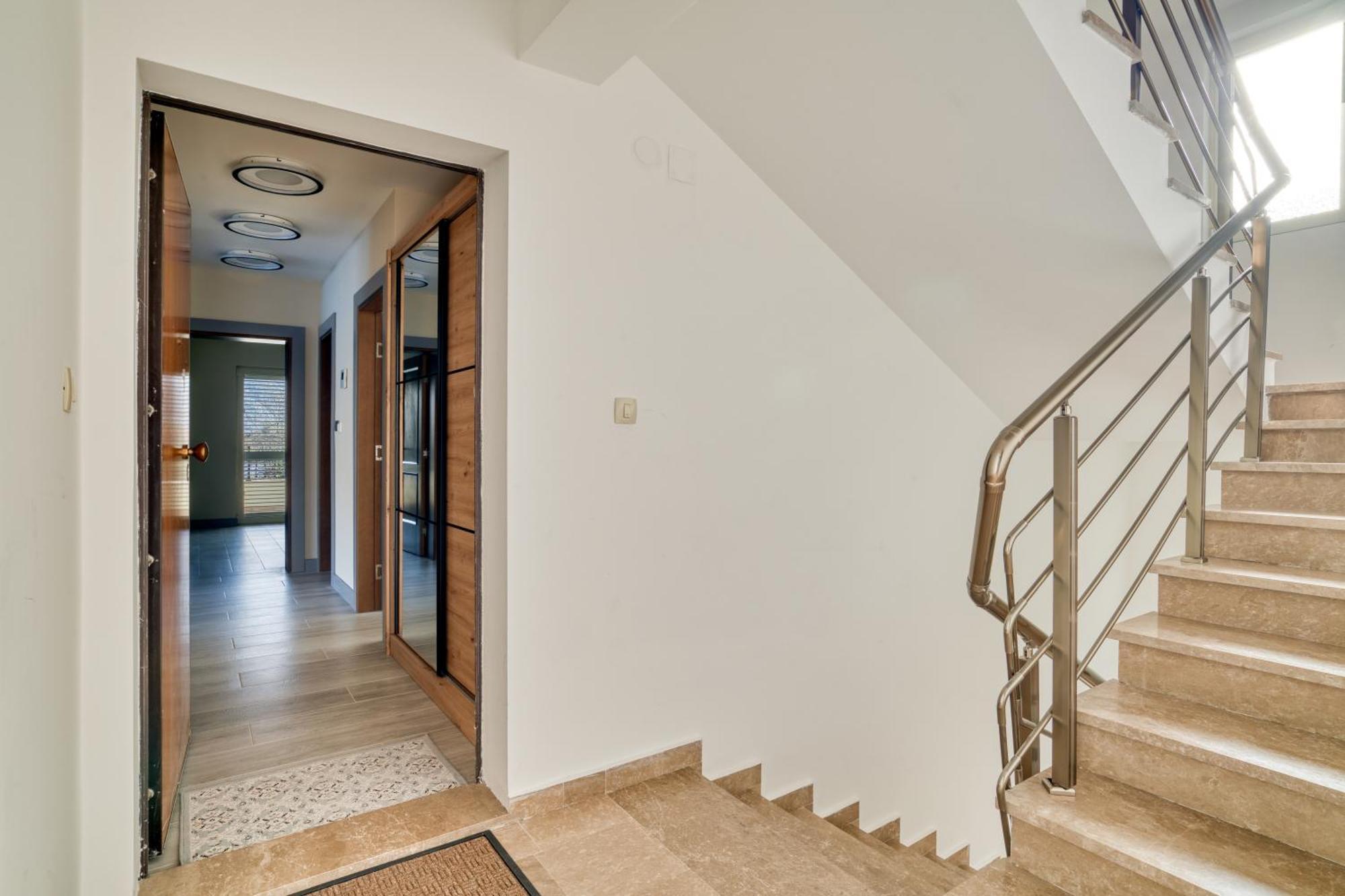 Luxurious 3-Bedroom Apartment By Mn Property Kotor Exterior photo